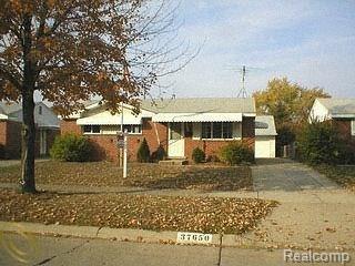 37650 Walnut St, Romulus, MI 48174 photo 1
