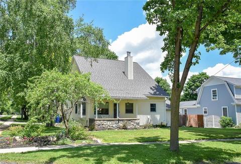 522 Maple St, Howell, MI 48843 photo 1