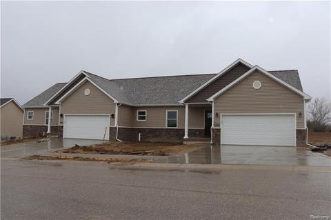 7068 Cambridge Dr, Flushing, MI 48433 photo 1