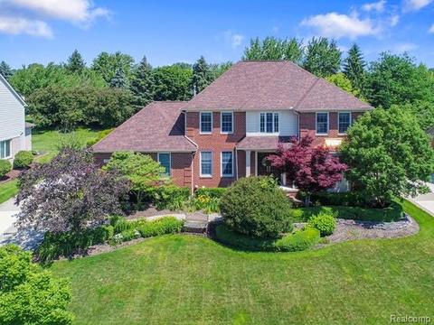 170 Timberview Dr, Troy, MI 48084 photo 1