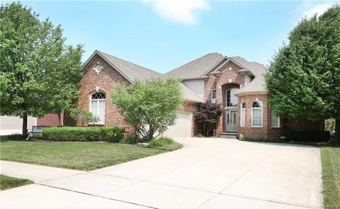 21781 Emanuel Dr, Macomb, MI 48044 photo 1