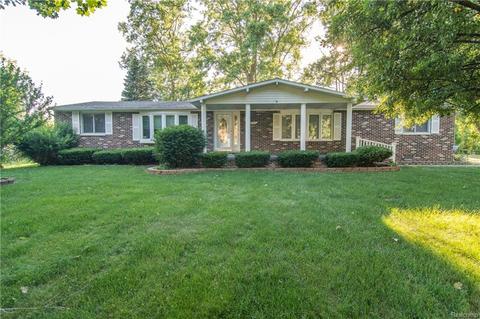 8752 Bunton Rd, Willis, MI 48191 photo 1