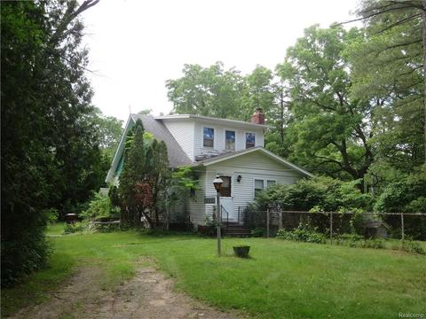 3646 S John Hix Rd, Wayne, MI 48184 photo 1