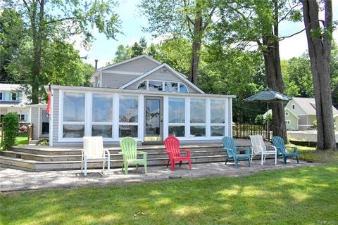 7706 Base Lake Rd, Dexter, MI 48130 photo 1