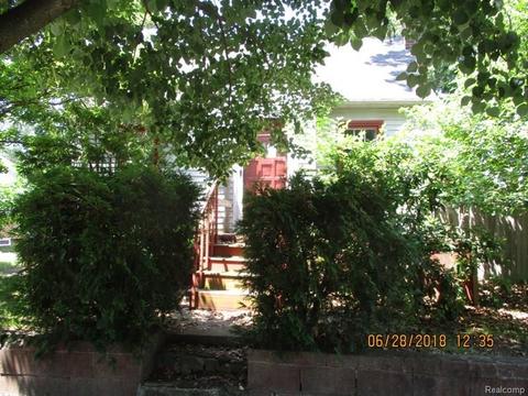 4926 Moore St, Wayne, MI 48184 photo 1