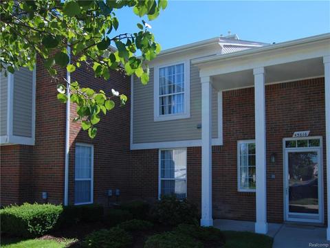 45616 Warwick Dr, Macomb, MI 48044 photo 1