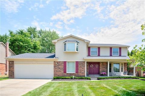 356 Shellbourne Dr, Rochester Hills, MI 48309 photo 1
