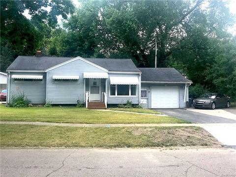 2818 Comanche Ave, Flint, MI 48507 photo 1