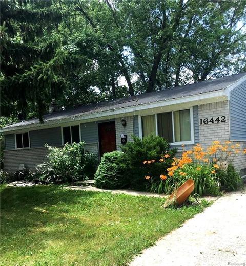 16442 Brandt St, Romulus, MI 48174 photo 1