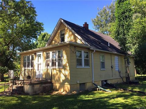 2354 Mallison Ave, Flint, MI 48532 photo 1