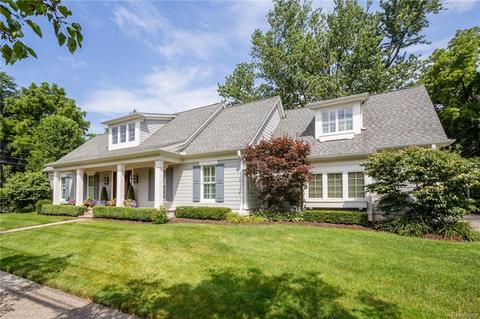 17015 Maumee Ave, Grosse Pointe, MI 48230 photo 1