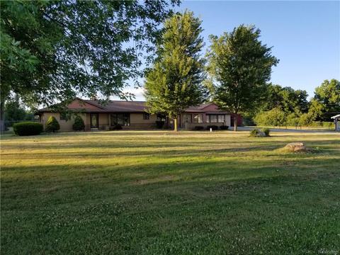 2373 E Mount Morris Rd, Mount Morris, MI 48458 photo 1