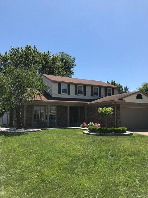47572 Lexington Dr, Macomb, MI 48044 photo 1