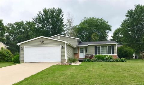 522 Autumn Dr, Flushing, MI 48433 photo 1