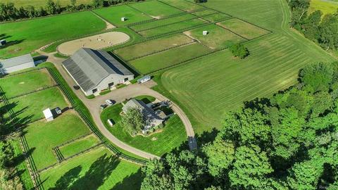 4647 E Holt Rd, Webberville, MI 48892 photo 1