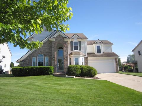 809 Oak Cluster Dr, Howell, MI 48855 photo 1