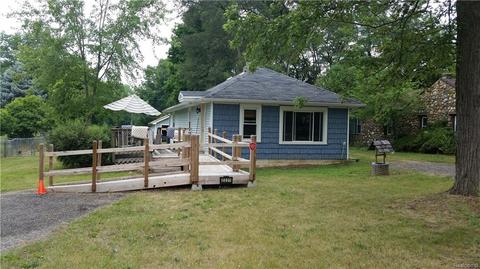 2321 W Meadow St, Flushing, MI 48433 photo 1