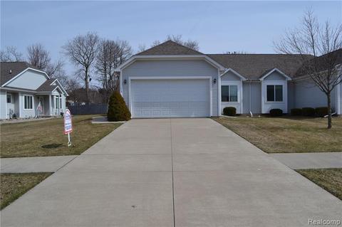 116 Aberdeen Dr, Flushing, MI 48433 photo 1