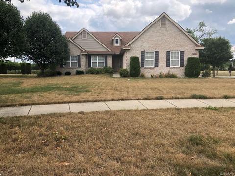 1702 Wilberforce Cir, Flint, MI 48502 photo 1