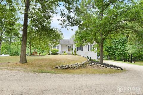 5546 Richardson, Howell, MI 48843 photo 1