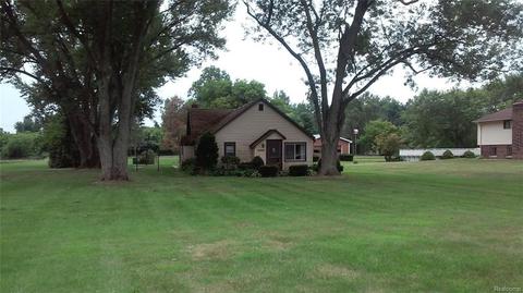 28245 King Rd, Romulus, MI 48174 photo 1