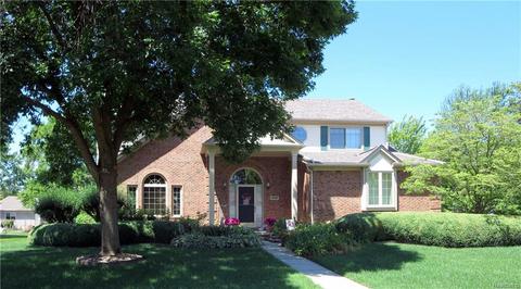 2932 Tanglewood Dr, Wayne, MI 48184 photo 1