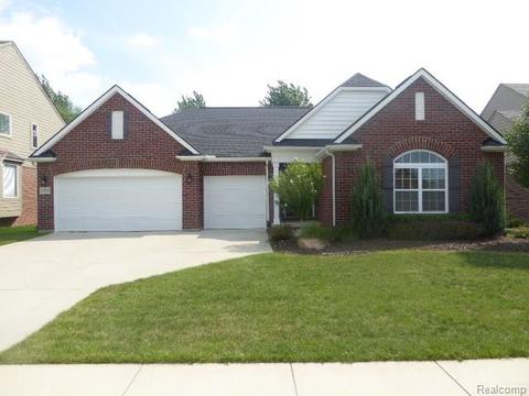 21838 Waycross Dr, Macomb, MI 48044 photo 1