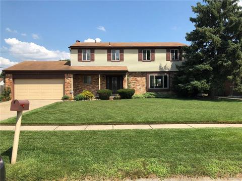 38752 Meadowlawn St, Wayne, MI 48184 photo 1
