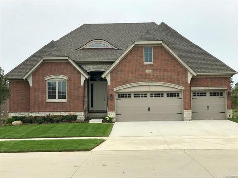 49261 Monarch Dr, Macomb, MI 48044 photo 1