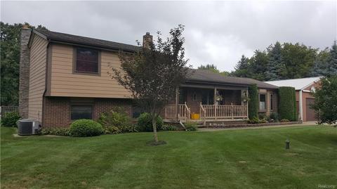 6040 Ormond Rd, White Lake, MI 48383 photo 1