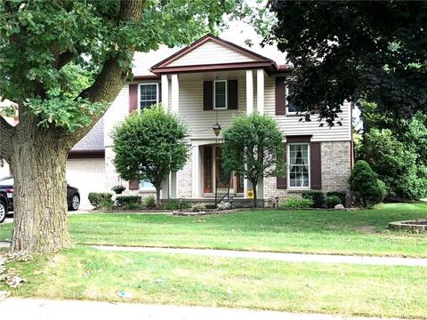 5752 Cliffside Dr, Troy, MI 48085 photo 1