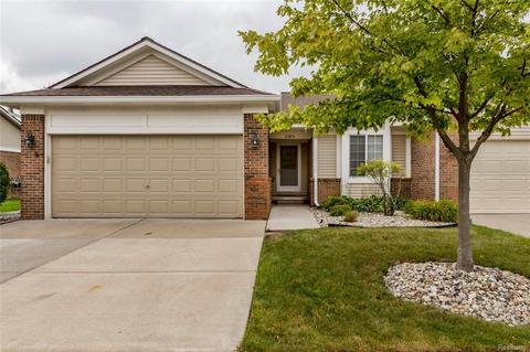 21875 Concord Dr, Brownstown Twp, MI 48193 photo 1