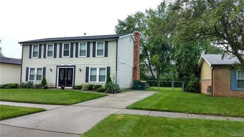 29237 Leroy St, Romulus, MI 48174 photo 1
