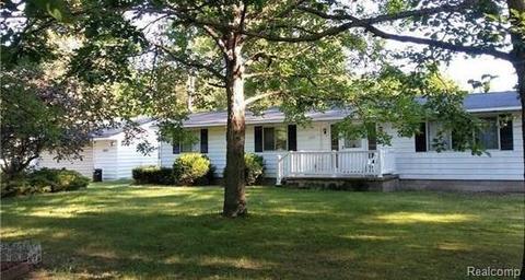 2805 E Deckerville Rd, Caro, MI 48723 photo 1