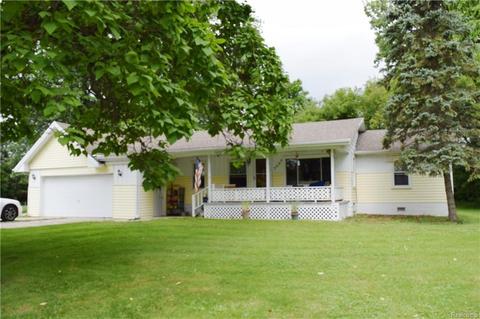 7666 Bryce, Avoca, MI 48006 photo 1