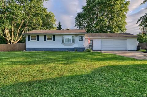 1051 S Windsor St, Flint, MI 48507 photo 1