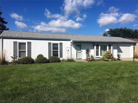 553 Leveque Cir, Carleton, MI 48117 photo 1