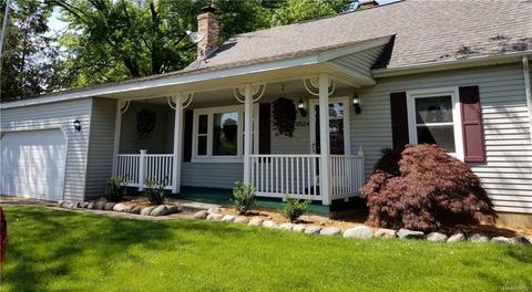 3524 W Maple Rd, Wixom, MI 48393 photo 1