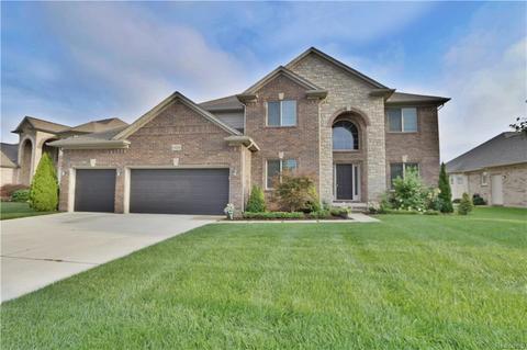 16226 Bishopsgate Dr, Macomb, MI 48044 photo 1