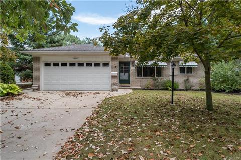 19351 Coventry Dr, Riverview, MI 48193 photo 1