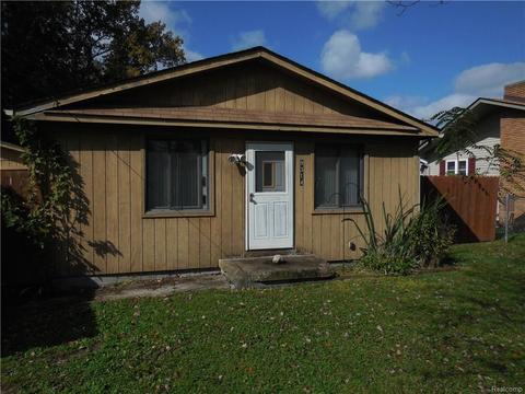 9314 Maynard Ct, Clay Twp, MI 48001 photo 1