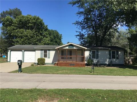 3335 Baycrest Dr, Monroe, MI 48162 photo 1