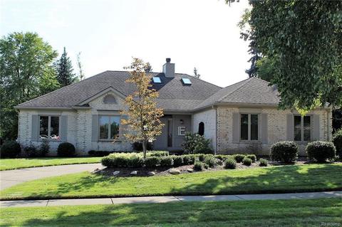 4041 Drexel Dr, Troy, MI 48098 photo 1