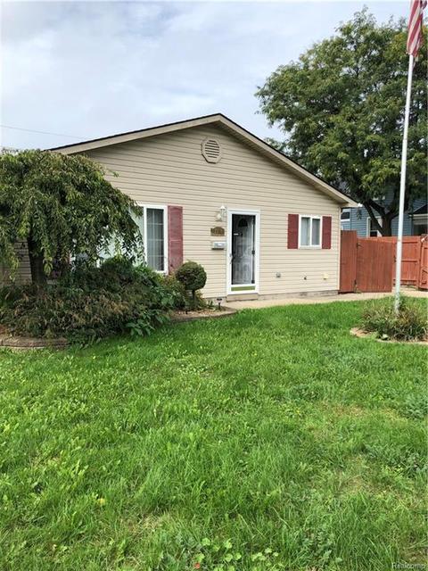 7918 Robert St, Taylor, MI 48180 photo 1