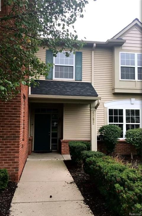4292 Hampton Ridge Blvd, Genoa Twp, MI 48843 photo 1
