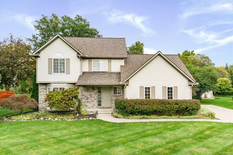 81 Evaline Dr, Troy, MI 48085 photo 1