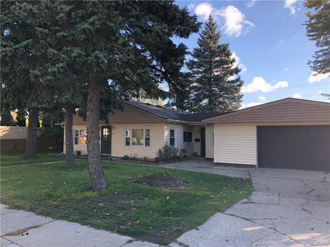 105 Odoherty Rd, Brighton, MI 48116 photo 1