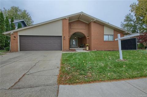 17740 Parkridge Dr, Riverview, MI 48193 photo 1