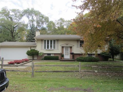 12123 Schultz St, Romulus, MI 48174 photo 1