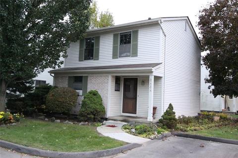 2838 Roundtree Dr, Troy, MI 48083 photo 1